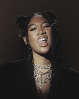 DIRECTOR & PHOTOGRAPHER