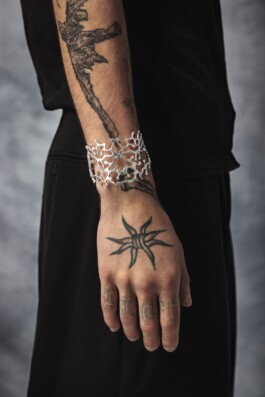 DIRECTOR & PHOTOGRAPHER