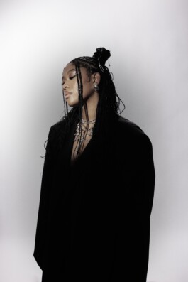 DIRECTOR & PHOTOGRAPHER