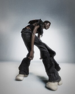 DIRECTOR & PHOTOGRAPHER